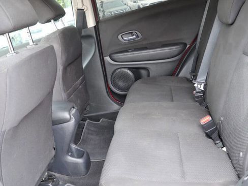 Used 2018 Honda HR-V LX image 17