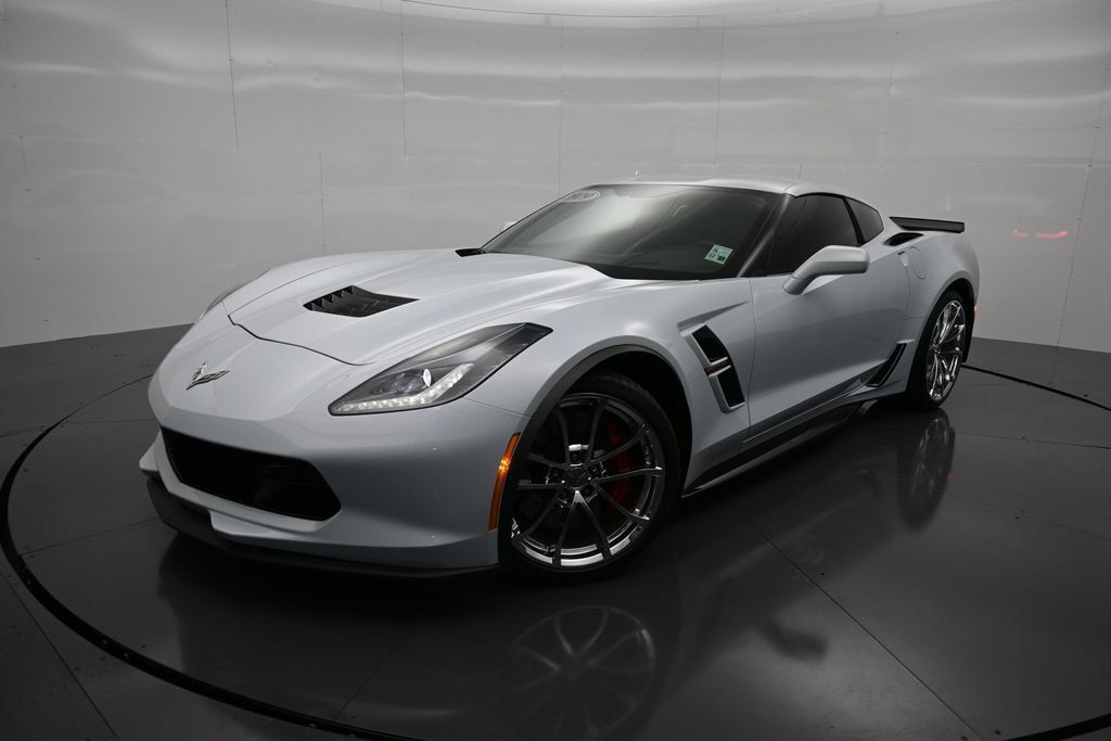 Used 2019 Chevrolet Corvette Grand Sport RWD image 1