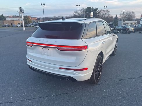 Certified 2023 Lincoln Corsair Reserve w/ Equipment Group 202A image 5