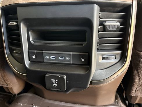 New 2027 RAM 2500 Limited AWD/4WD image 21