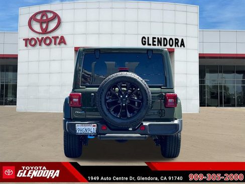 Used 2024 Jeep Wrangler Unlimited Sahara AWD/4WD image 9