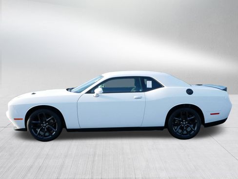 Used 2022 Dodge Challenger SXT w/ Blacktop Package image 4