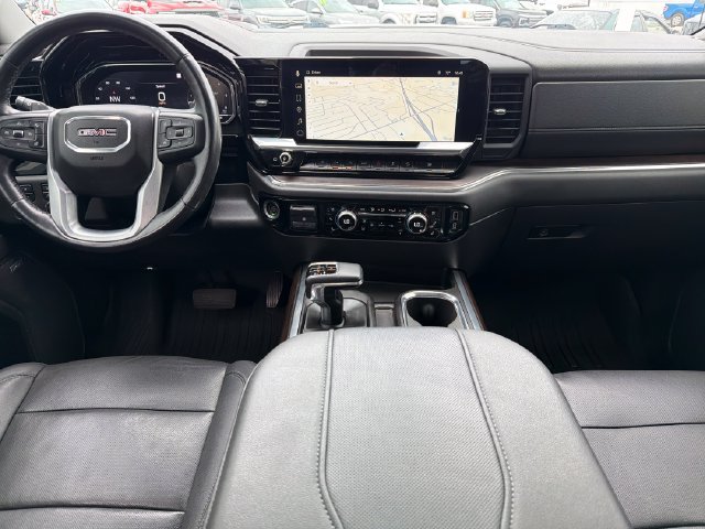 Used 2023 GMC Sierra 1500 SLT w/ SLT Premium Plus Package AWD/4WD image 9