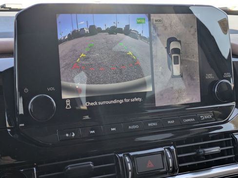 New 2025 Nissan Pathfinder Platinum image 20