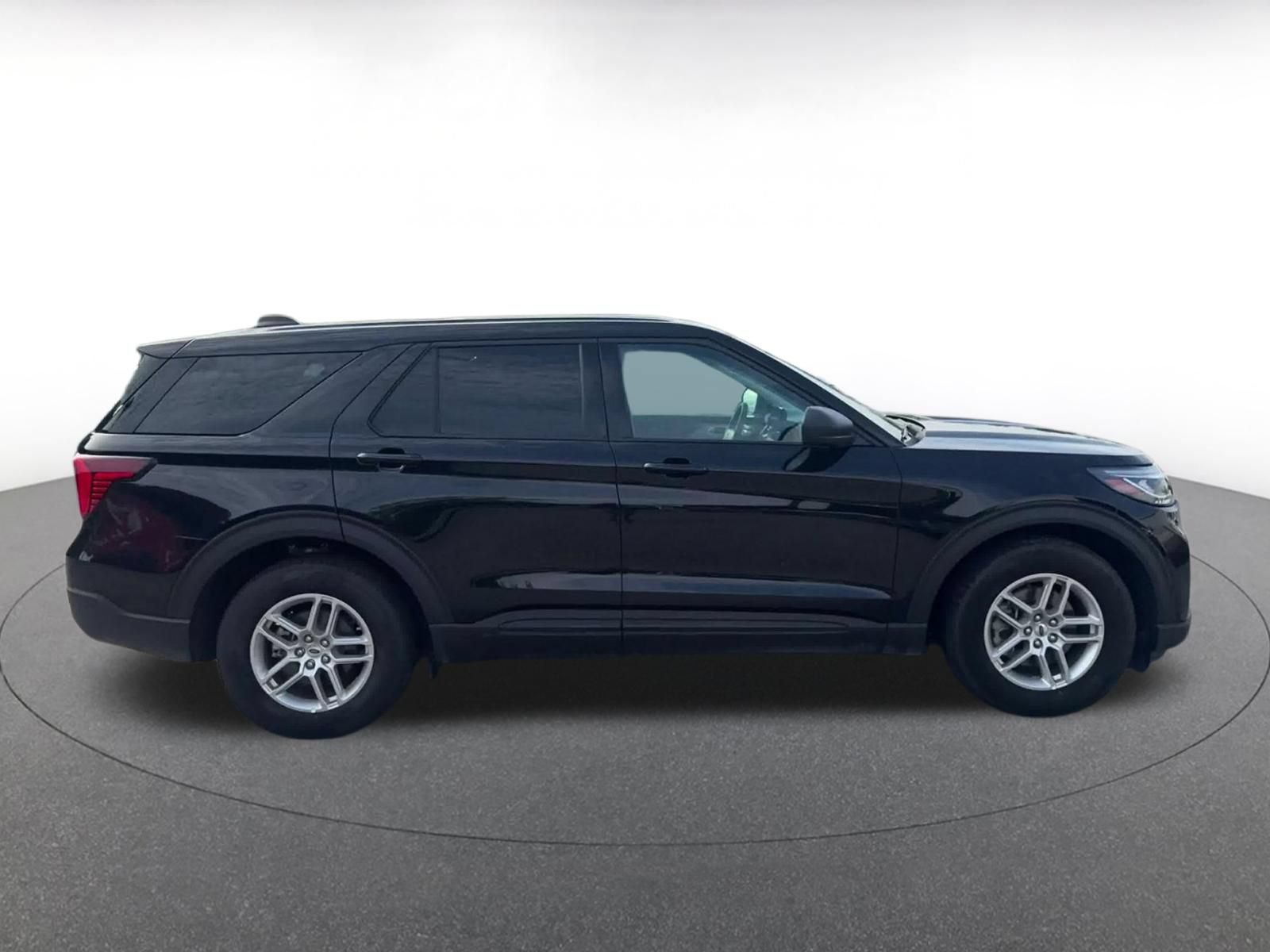 Used 2026 Ford Explorer Active RWD image 15