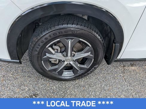 Used 2024 Honda HR-V EX-L image 12