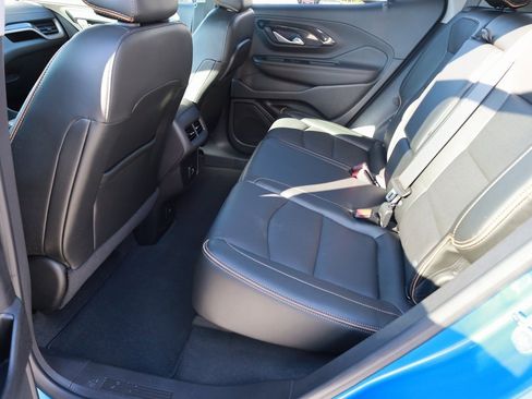 Used 2024 GMC Terrain AT4 w/ Infotainment Package II image 17