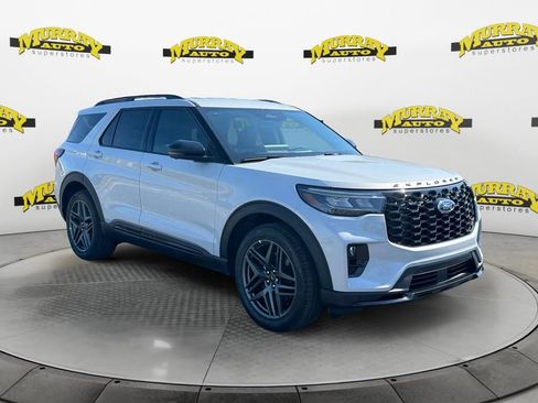 New 2026 Ford Explorer ST RWD image 8