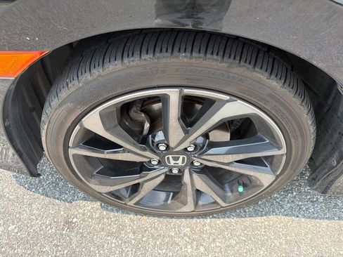 Used 2020 Honda Civic Sport image 11
