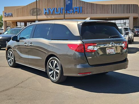 Used 2018 Honda Odyssey Elite image 8