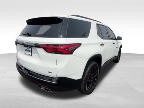 Certified 2022 Chevrolet Traverse Premier w/ Redline Edition AWD/4WD image 7