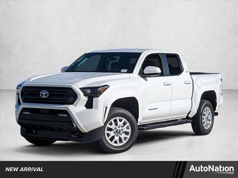 Used 2024 Toyota Tacoma SR5 image 1