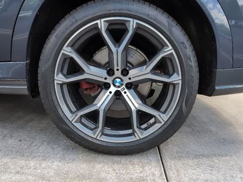Used 2022 BMW X6 xDrive40i w/ Executive Package AWD/4WD image 6