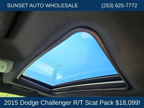 Used 2015 Dodge Challenger R/T Scat Pack w/ Leather Interior Group RWD image 45