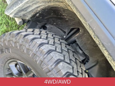 Used 2025 Jeep Wrangler Unlimited Sport AWD/4WD image 7