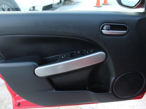 Used 2014 MAZDA MAZDA2 Sport image 11