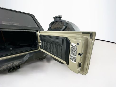 Used 2022 Jeep Wrangler Unlimited Sport image 37