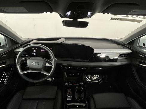 Used 2025 Audi Q6 e-tron Premium Plus w/ Premium Plus image 15