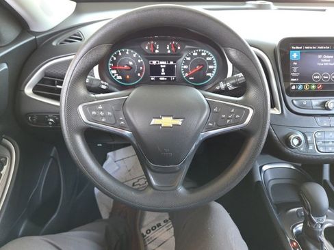 Used 2024 Chevrolet Malibu LT image 43
