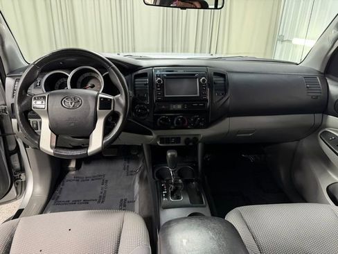 Used 2013 Toyota Tacoma 4x4 Access Cab V6 w/ Convenience Pkg image 11
