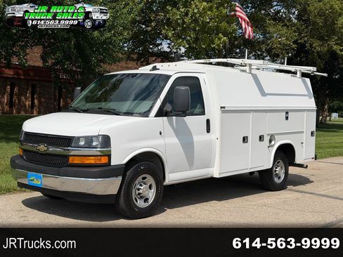 Used 2022 Chevrolet Express 3500 w/ Power Convenience Package RWD image 1