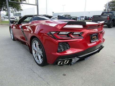 Used 2023 Chevrolet Corvette Stingray Premium Conv w/ Z51 Performance Package RWD image 7