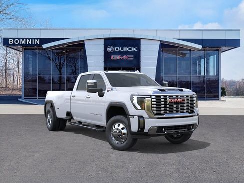 New 2026 GMC Sierra 3500 Denali w/ Denali Reserve Package AWD/4WD image 2