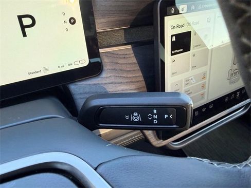 Used 2023 Rivian R1T Adventure image 15