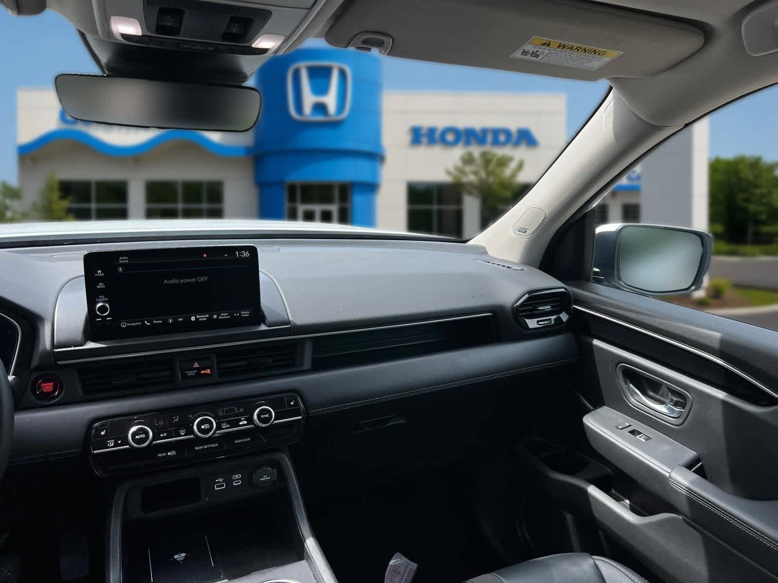 Used 2024 Honda Pilot Touring image 32