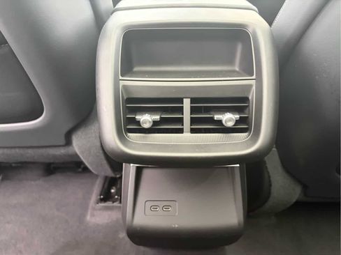 Used 2024 Cadillac Lyriq Luxury w/ LPO, Floor Liner Package image 21