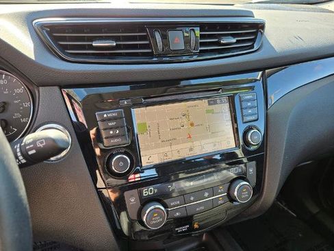 Certified 2022 Nissan Rogue Sport SL FWD image 24