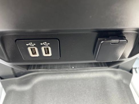 Used 2020 Ford F150 XLT w/ Equipment Group 302A Luxury AWD/4WD image 27
