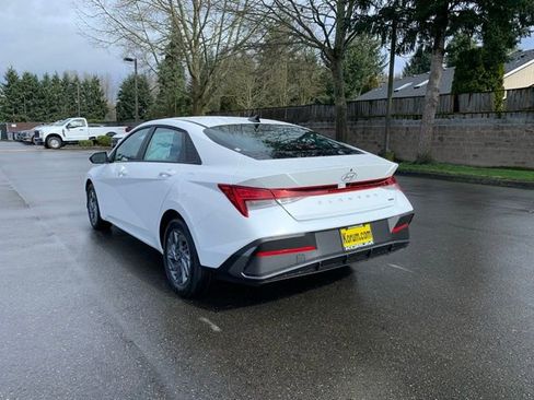 New 2026 Hyundai Elantra Blue image 3