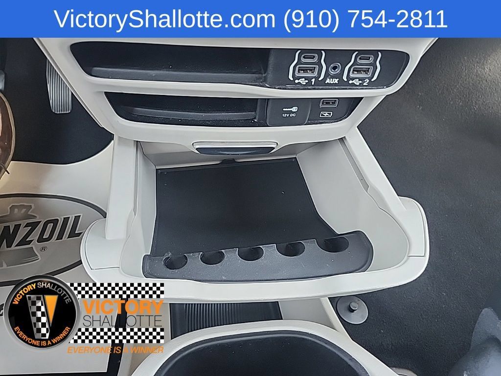 Certified 2022 Chrysler Pacifica Touring-L FWD image 10