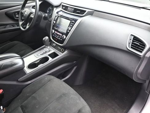 Used 2019 Nissan Murano S image 38