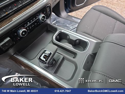 New 2026 GMC Sierra 1500 Elevation image 25