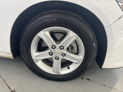 Used 2024 Chevrolet Malibu LT FWD image 17