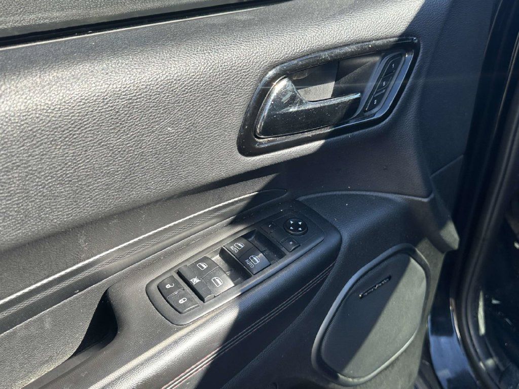 Used 2021 Dodge Durango R/T w/ Blacktop Package AWD/4WD image 16
