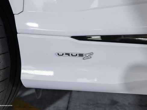 Used 2024 Lamborghini Urus S image 18