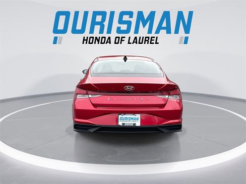 Used 2023 Hyundai Elantra SEL w/ Convenience Package image 7