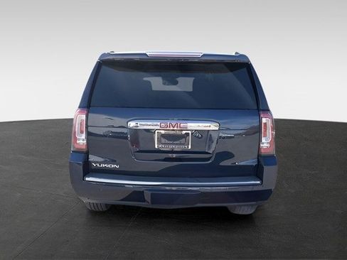 Used 2018 GMC Yukon Denali image 8