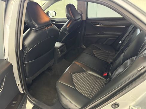 Used 2022 Toyota Camry SE image 33