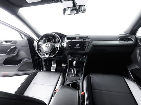Used 2021 Volkswagen Tiguan SE R-Line FWD image 20