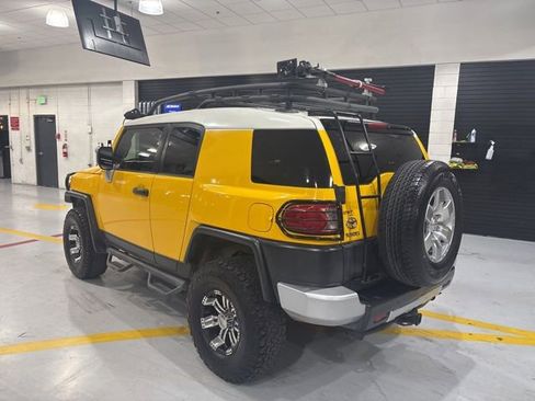 Used 2007 Toyota FJ Cruiser 4WD image 6