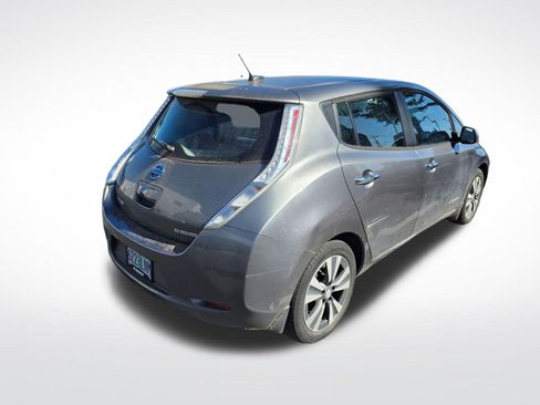 Used 2016 Nissan Leaf SL w/ Premium Package FWD image 5