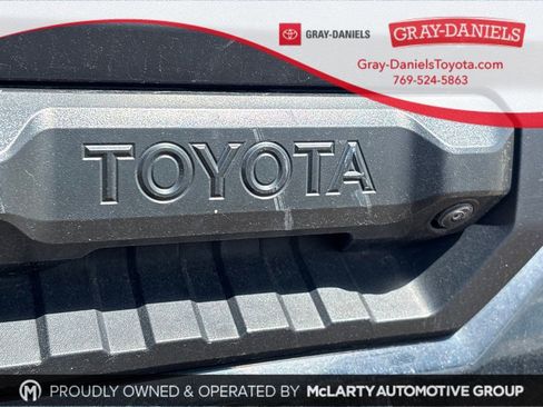 Used 2023 Toyota Tundra SR5 AWD/4WD image 38