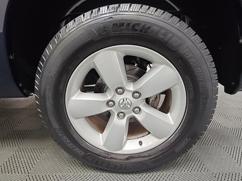 Used 2014 RAM 1500 Express image 31