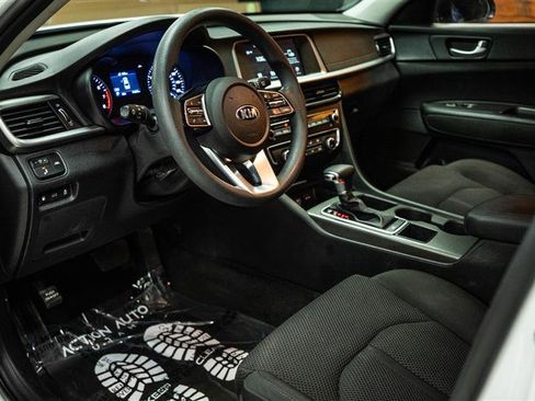 Used 2020 Kia Optima LX image 8