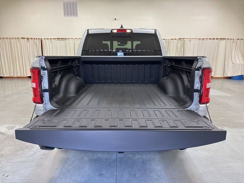 New 2026 RAM 1500 Laramie AWD/4WD image 9