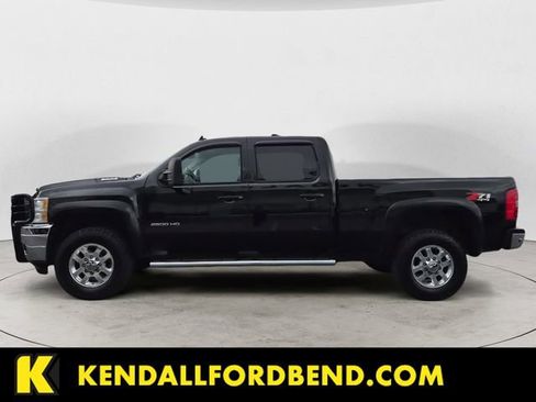 Used 2014 Chevrolet Silverado 2500 LTZ w/ LTZ Plus Package AWD/4WD image 2